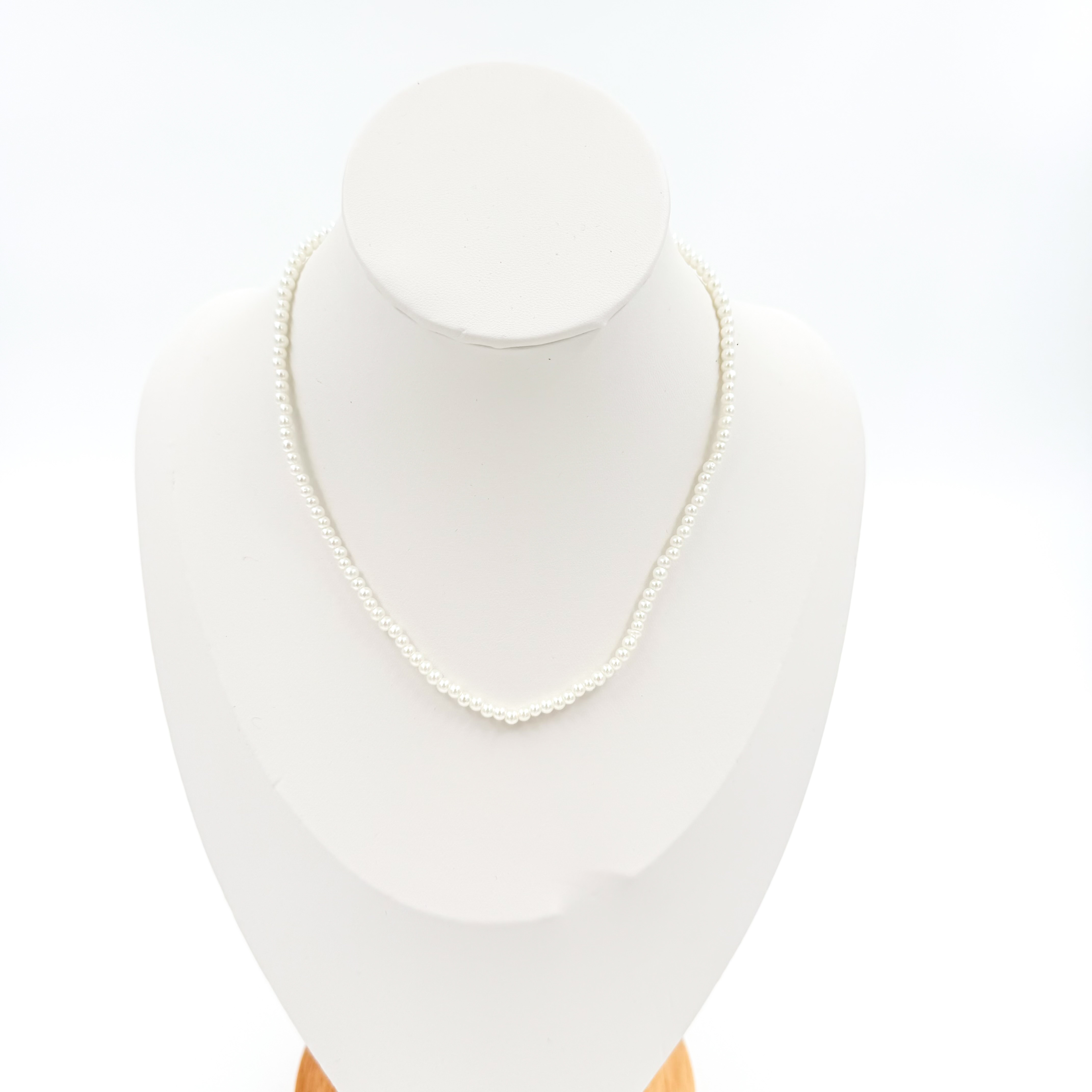 Κολιέ ατσάλινο με λεπτές πέρλες